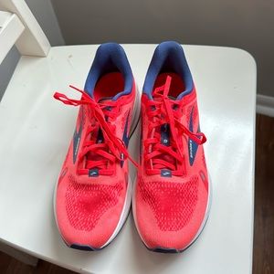 Brooks Launch Sneaker